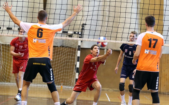 Játékkal emlékeznek a röplabdázók