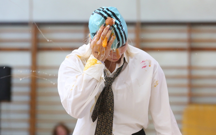 Az év egyik legjobb bulija a gimiben