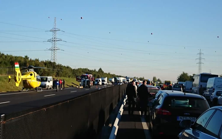 Súlyos baleset az M6-oson