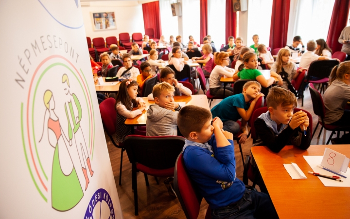 Ki ismeri legjobban a meséket?