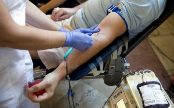 Több mint ezren mentek el vért adni