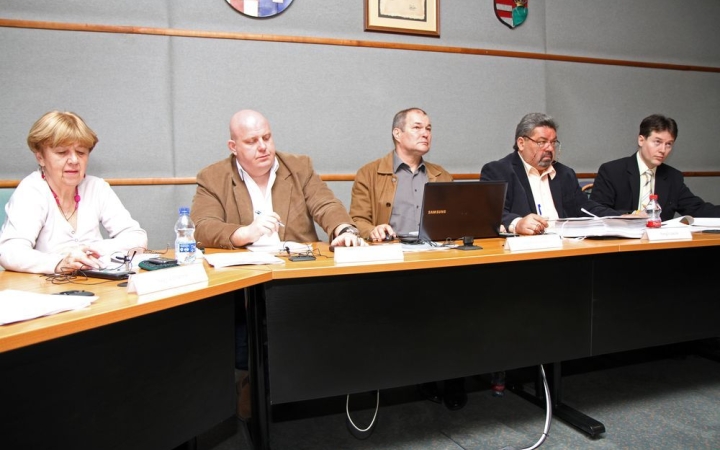 Önkormányzati segítséggel megmaradhat két kisposta?