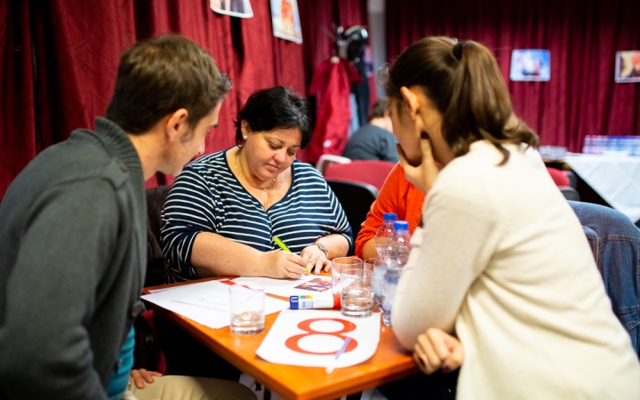 D+ Híradó - Köszöntés, vetélkeedő