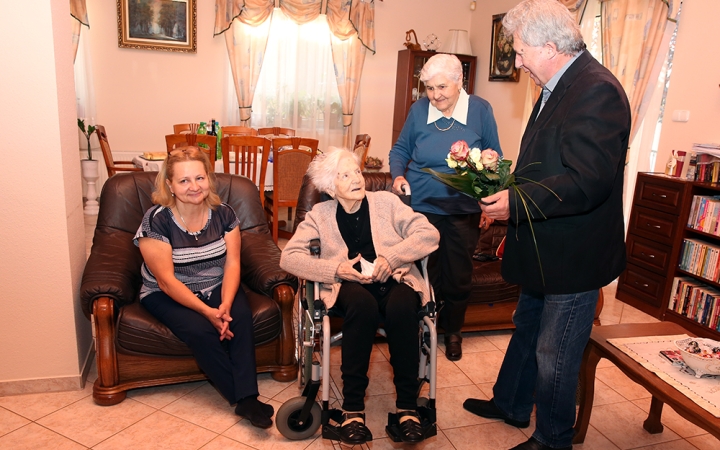 Dolgozni egy életen át