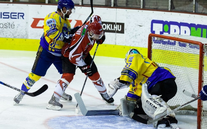 Itthon folytatják az Acélbikák