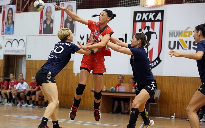 Két dunaújvárosi utazik az Eb-re