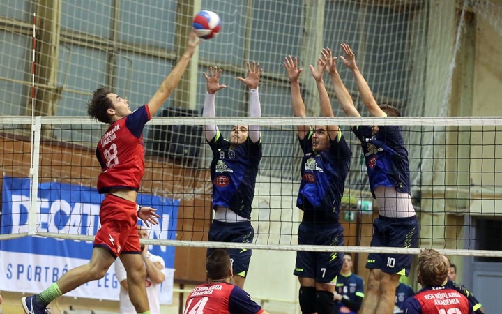 A listavezetőt fogadja a Dunaferr A listavezetőt fogadja a Dunaferr