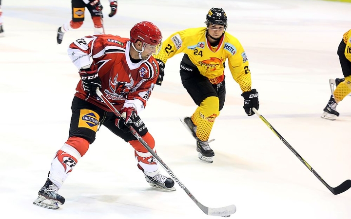 Újra jégen az Acélbikák