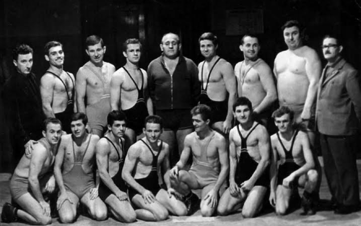 Szauna helyett a kemence rácsán ugráltak