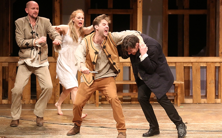 Nagy dobásra készül a Bartók színház