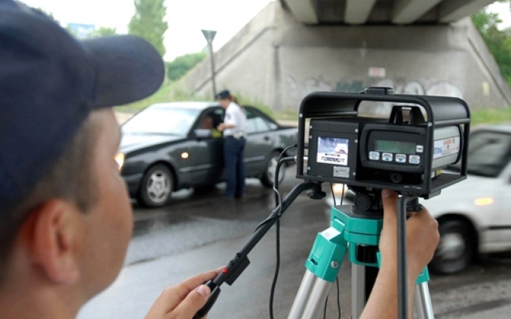 Élesben - csütörtöktől izzítják az új traffipaxokat, már büntetnek is