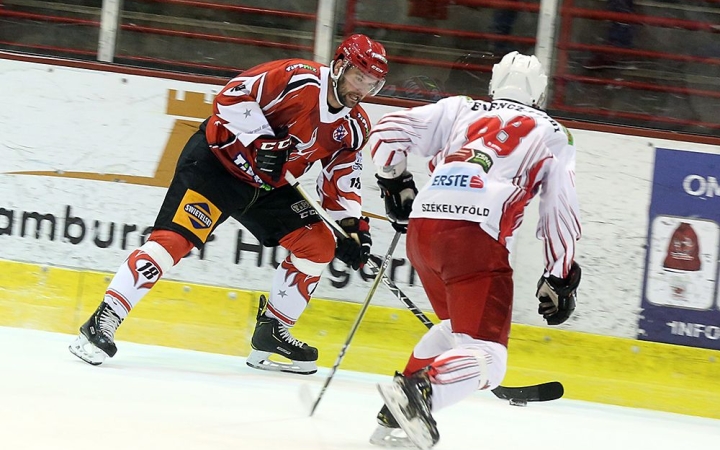 Visszavágtak az Acélbikák