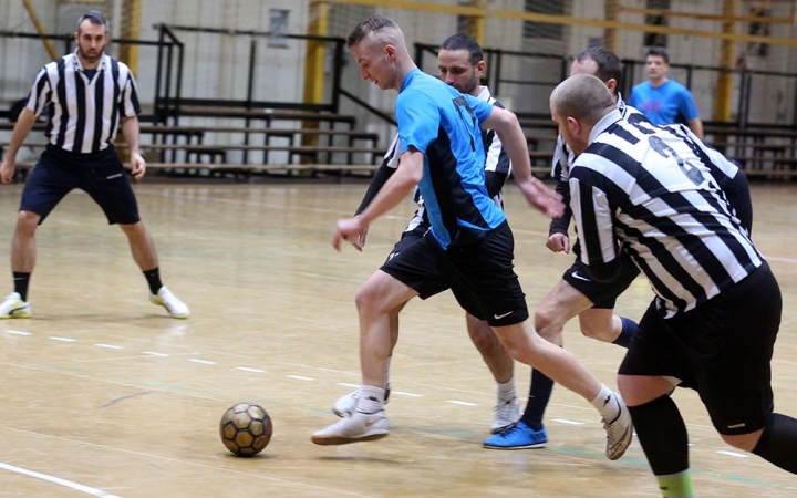 Ismét az Aranyban futsaloznak