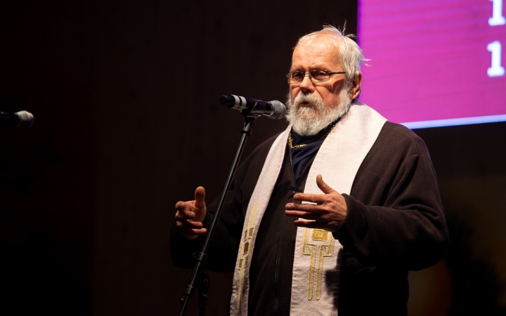 Ég az öröm gyertyája is