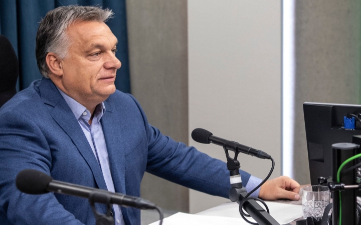 Orbán: hónap végén mindenki megkapja a túlórabért, az agresszív utcai csőcseléket Soros fizeti