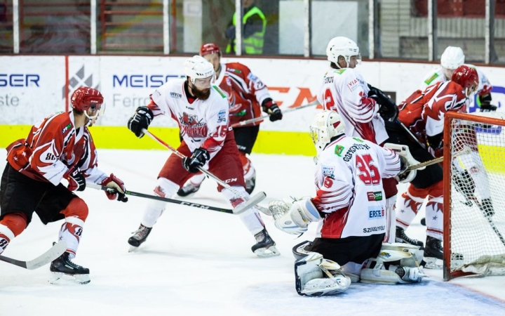 Pontot mentettek az Acélbikák