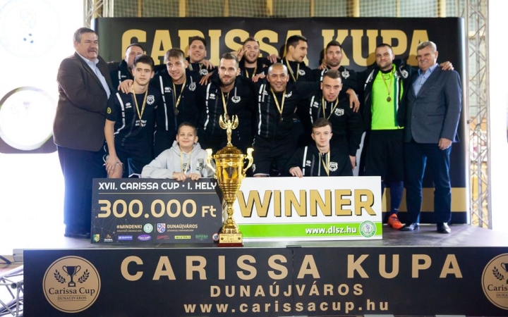 A Mad Dogs nyerte a Carissa kupát