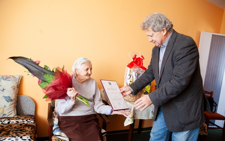 Századik születésnapját ünnepelte