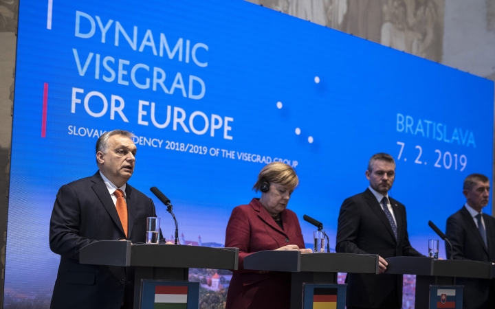 Közös programot indítanak a V4-ek Németországgal a migráció megfékezésére Marokkóban