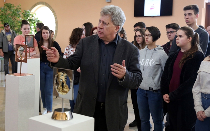 Tárlatvezetés első kézből