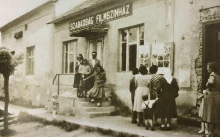Mozi, filmszakadásig