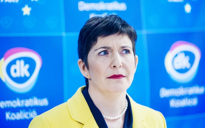 Hidvéghi: Dobrev Klára itthon lehazudja a bevándorláspárti terveket, miközben a DK megszavazza azokat Brüsszelben