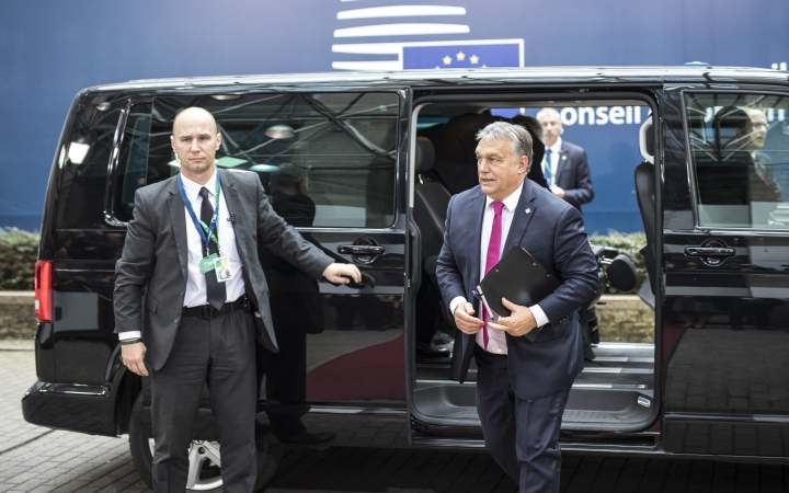 Orbán Viktor: A baloldalról támadják a Fideszt, a cél az Európai Néppárt gyengítése