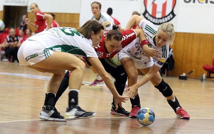 Nem borult a papírforma