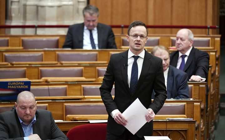 Szijjártó: az ENSZ nem megállítani, hanem menedzselni akarja a migrációt