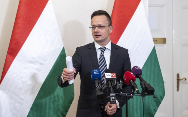 Szijjártó Péter: Világméretű liberális álhírgyárak működnek