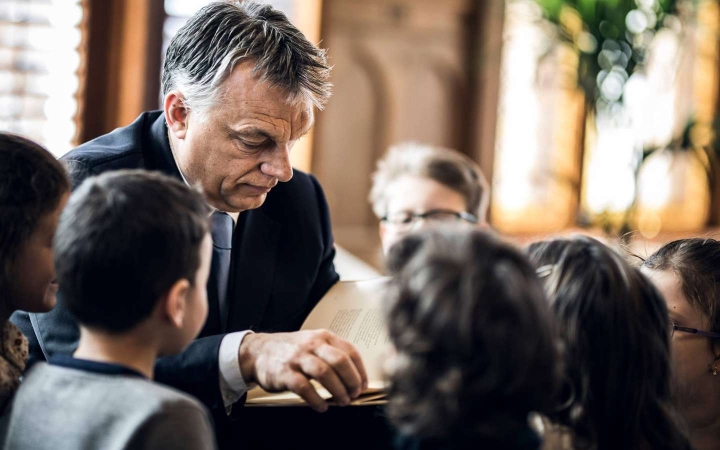 Indulhat a kormány családvédelmi akcióterve