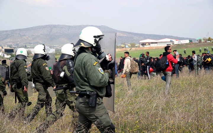 Helyszíni felvételek a baloldal szerint nem létező agresszív migránskaraván balhéjáról