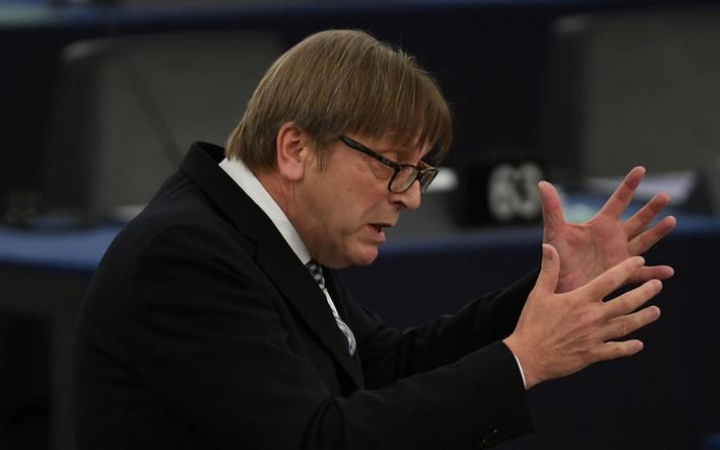 Tombol a korrupció Brüsszelben: Verhofstadt eurómilliókért lobbizott kétes cégeknek