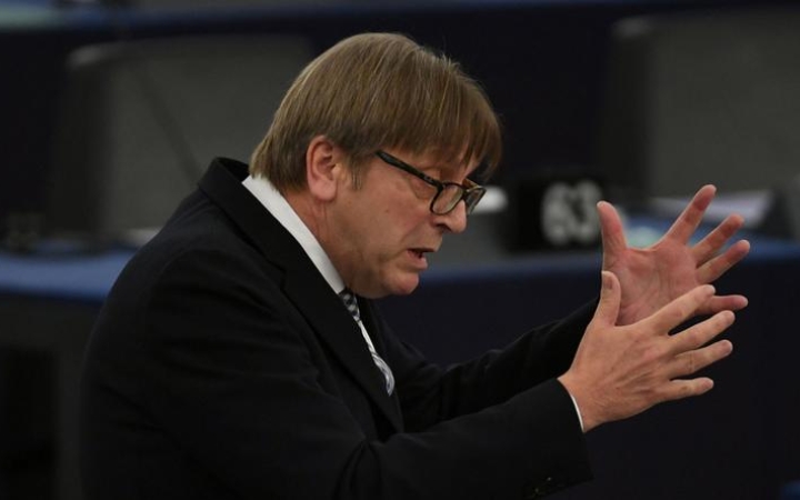 Tombol a korrupció Brüsszelben: Verhofstadt eurómilliókért lobbizott kétes cégeknek