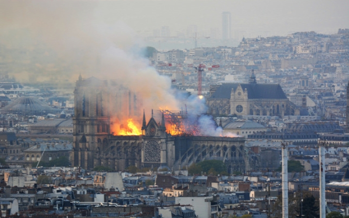 Muszlim migránsok a közösségi médiában ünneplik a Notre-Dame leégését