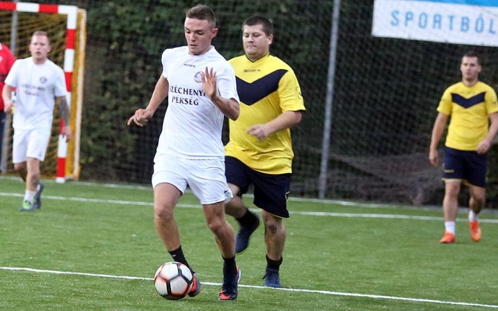 Sima meccsek a Campusban