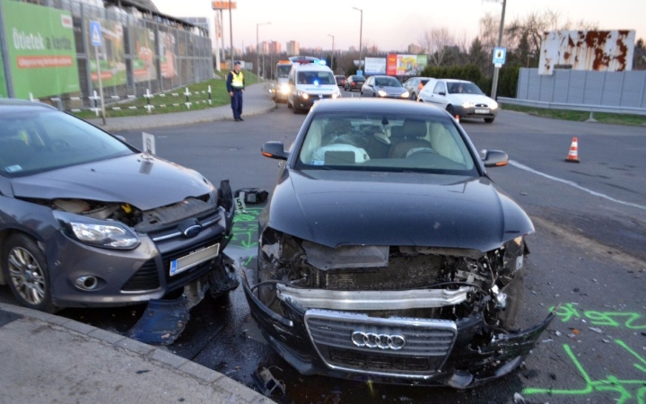 Elsőbbségi szabályt szegett meg