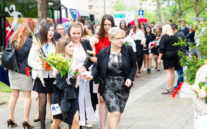 D+ Híradó - Ballagás, Cimbora Gála