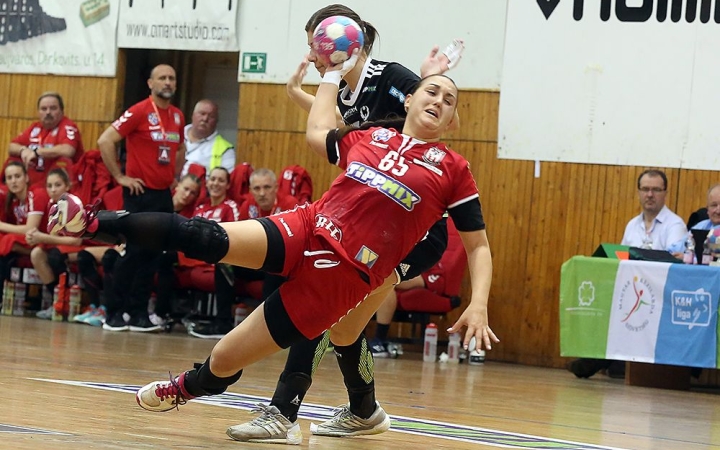 Szép búcsúban bízva