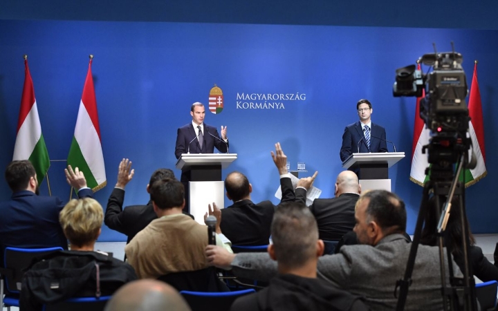 Hollik: nem Soros György és pénze fogják eldönteni a választást, hanem a magyar emberek akarata