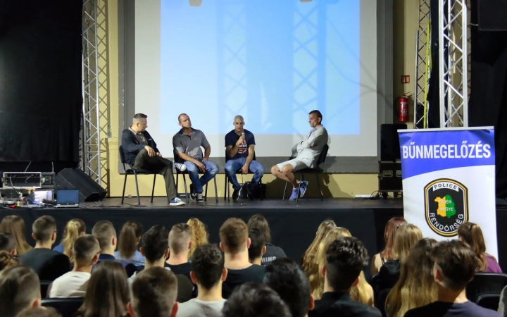 A drogfogyasztás kockázataira hívták fel a fiatalok figyelmét