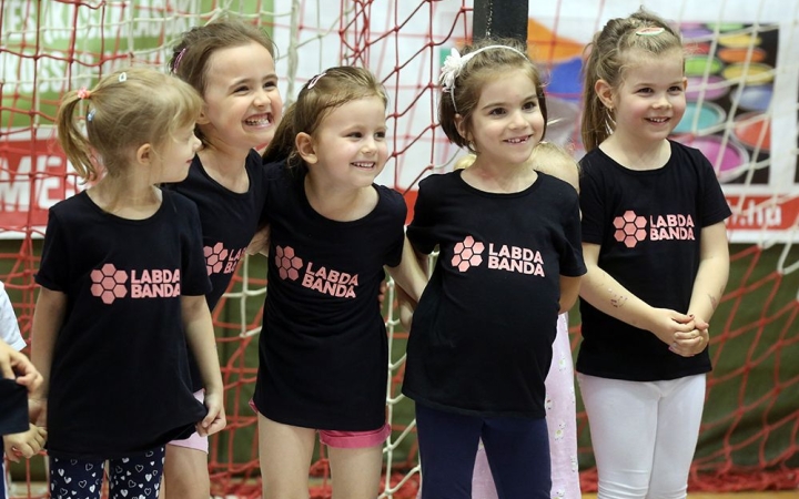 Évet zárt a Labda Banda