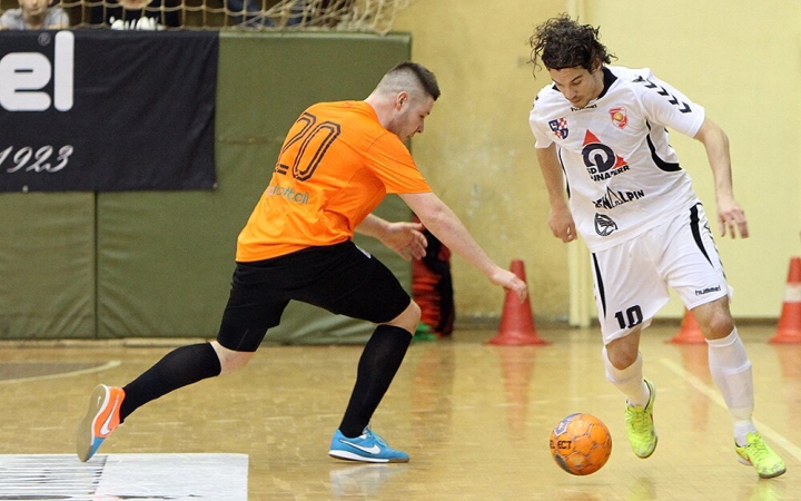 Futsal: az első pontokban bízva