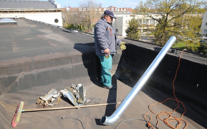 Javítják a színház épületét - A beázás biztosan megszűnik