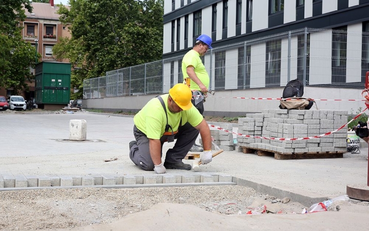 Városszerte folytatódnak a különböző felújítások