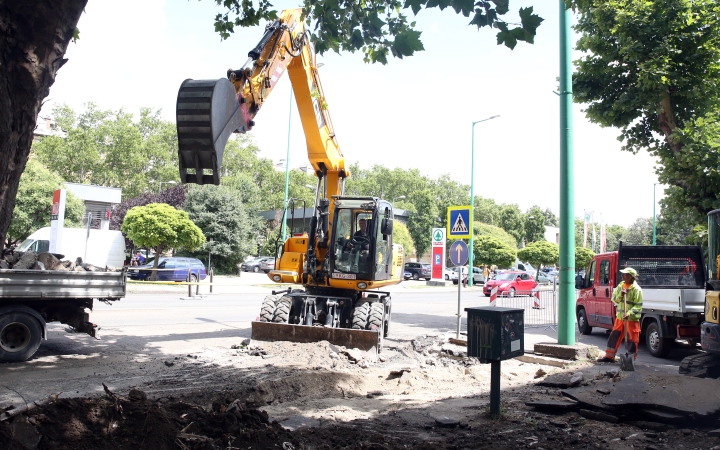 Vasmű út felújítása - Lezárás a Kossuth utcánál