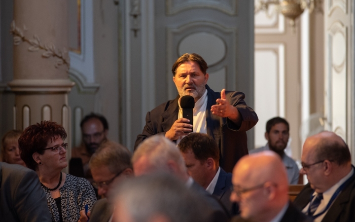 Gyurcsány és a Jobbik miatt sokallt be a Botka ellen induló MSZP-s