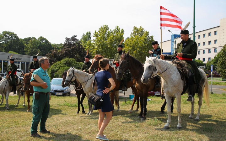 Lovas zarándoklat járt városunkban