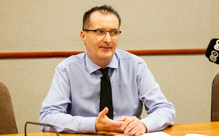 Támogatásokkal segíti a lakosságot az önkormányzat és a kormány