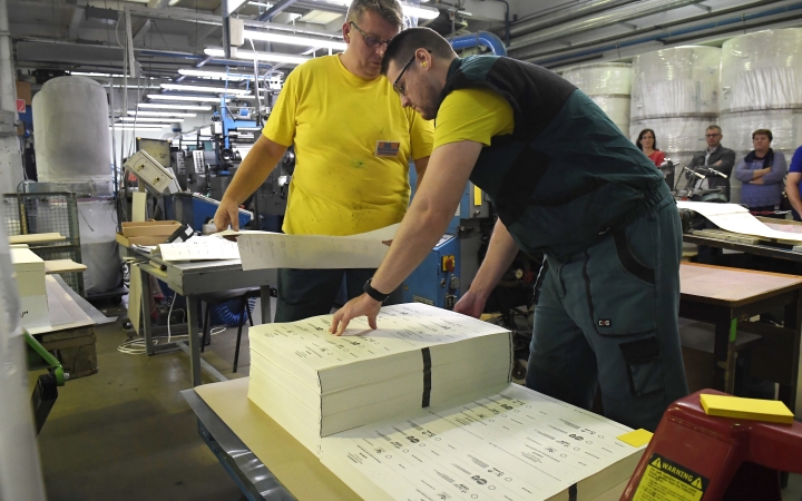 Már nyomtatják a szavazólapokat